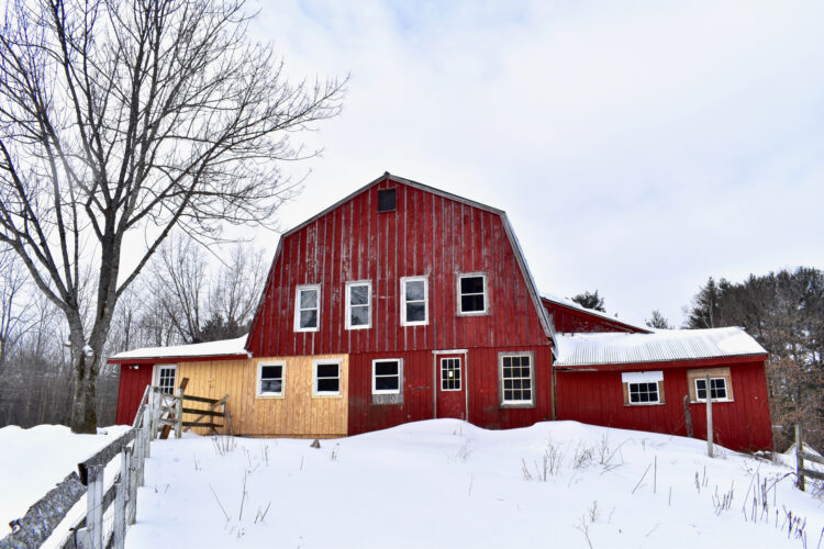 How to Prevent Snowmelt From Damaging Your Foundation